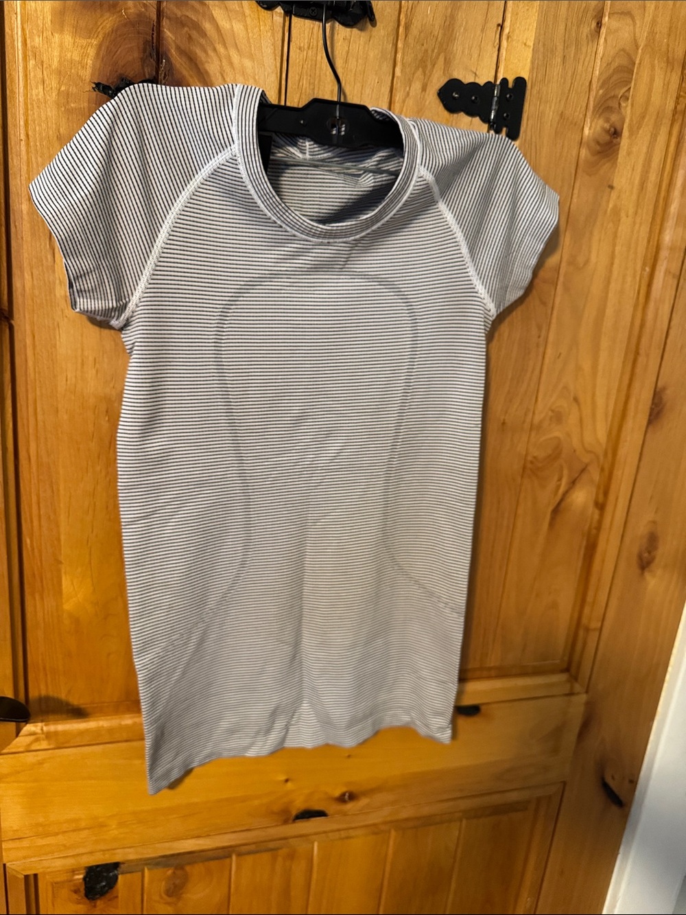 Lululemon Swiftly Tech Short Sleeve 2.0
Tempo Stripe White / Black - Picture 2 of 5